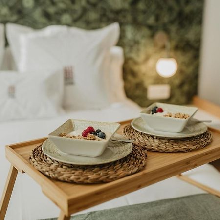 Bed and Breakfast Petit Luxe Volta Terrassa Exterior foto