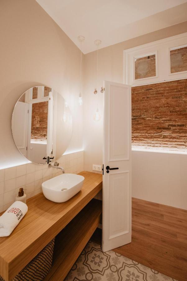 Bed and Breakfast Petit Luxe Volta Terrassa Exterior foto