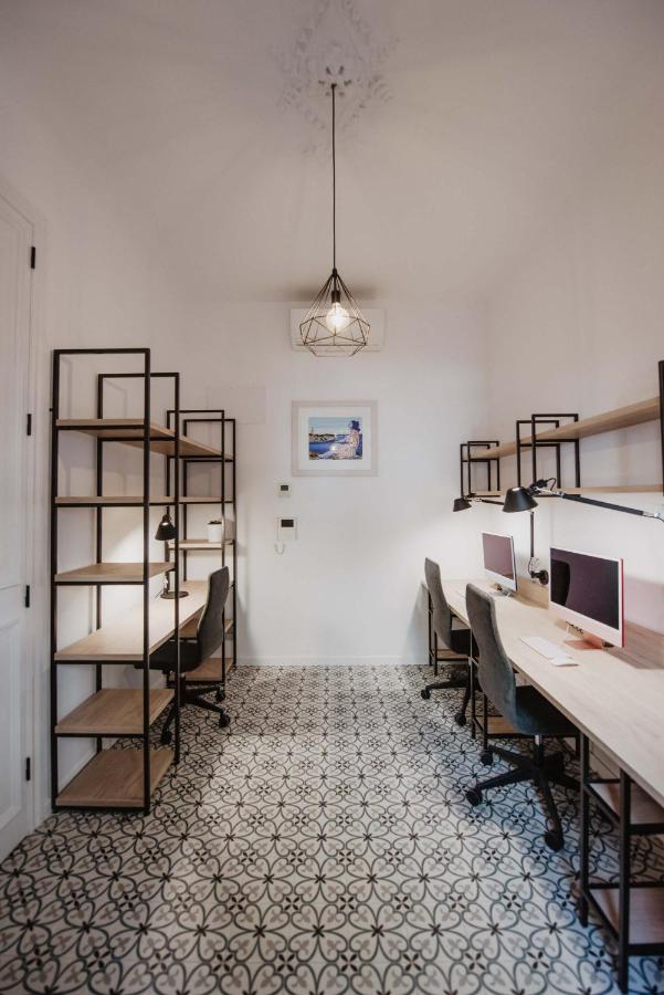 Bed and Breakfast Petit Luxe Volta Terrassa Exterior foto