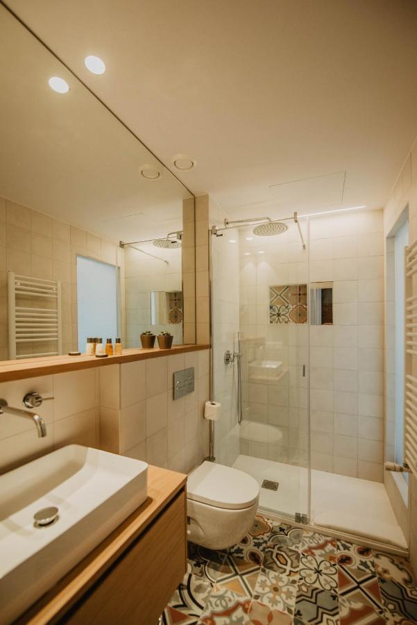 Bed and Breakfast Petit Luxe Volta Terrassa Exterior foto
