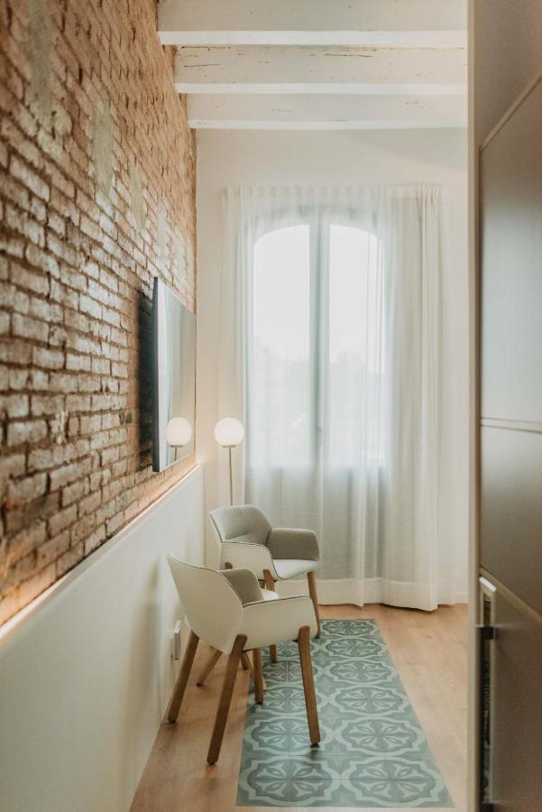 Bed and Breakfast Petit Luxe Volta Terrassa Exterior foto